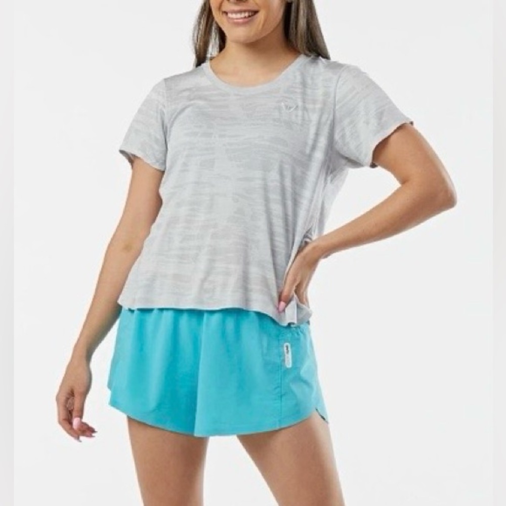 WOMEN'S KORSA ACCELERATE SHORT SLEEVE‎ TEE- Large NWT